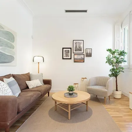 Click&flat Gaudi Dream I Apartment *